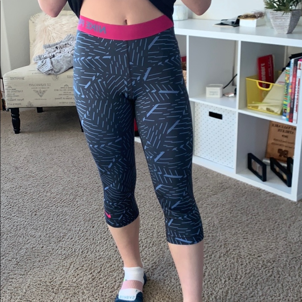 Purple and Grey Nike Pro Cropped Leggings!